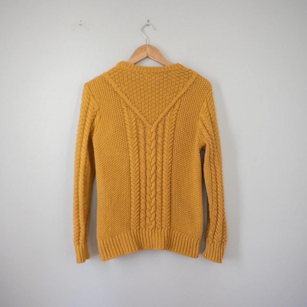 LL Bean Signature Chunky Cable Knit Sweater - Picture 3 of 8